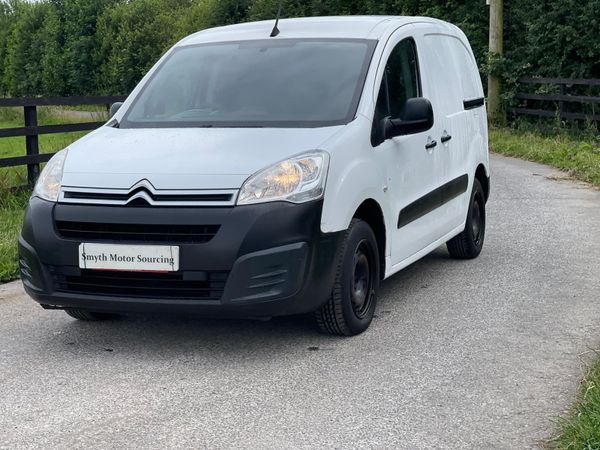 162 Citroen Berlingo Eneterprise Spotless***** 359687445