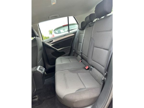 Volkswagen Golf 1.6 TDI SE Bluemotion 105PS 5DR A 359680910