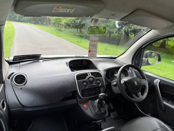 Renault Kangoo 2019 Low KM 359717146
