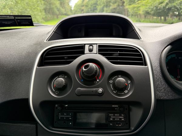 Renault Kangoo 2019 Low KM 359717177