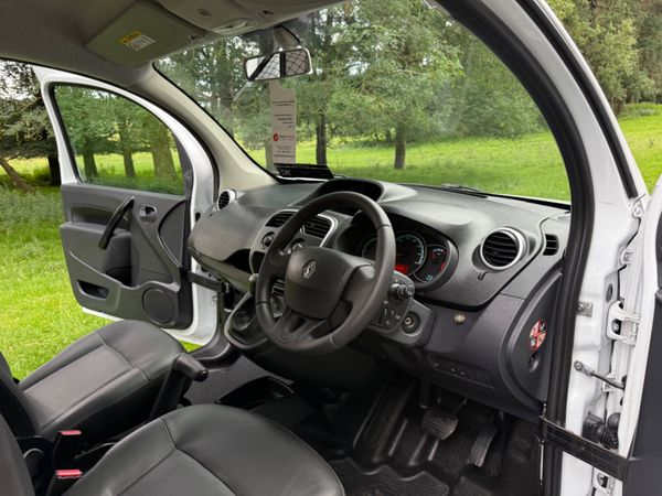 Renault Kangoo 2019 Low KM 359717184