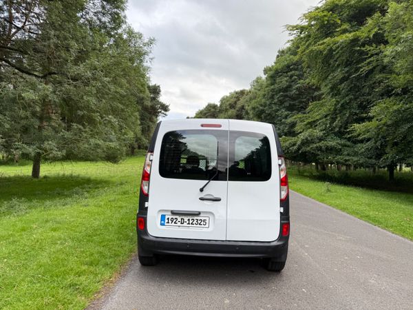 Renault Kangoo 2019 Low KM 359717185