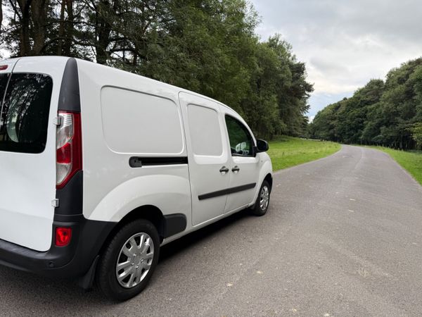Renault Kangoo 2019 Low KM 359717208