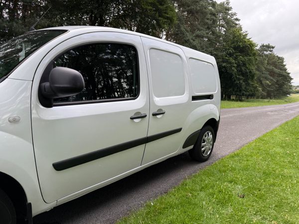 Renault Kangoo 2019 Low KM 359717209