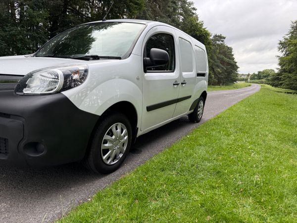 Renault Kangoo 2019 Low KM 359717212
