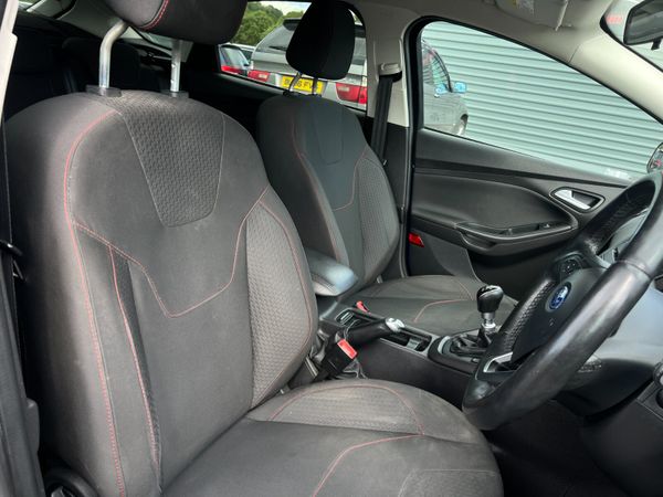 2015 Ford Focus Zetec S 1.5 TDCI 359717766