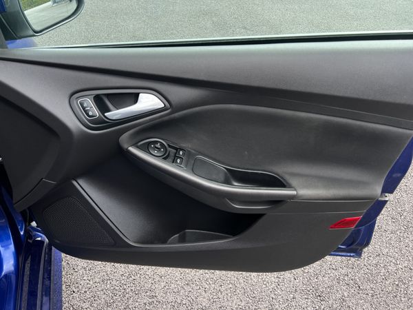 2015 Ford Focus Zetec S 1.5 TDCI 359717767