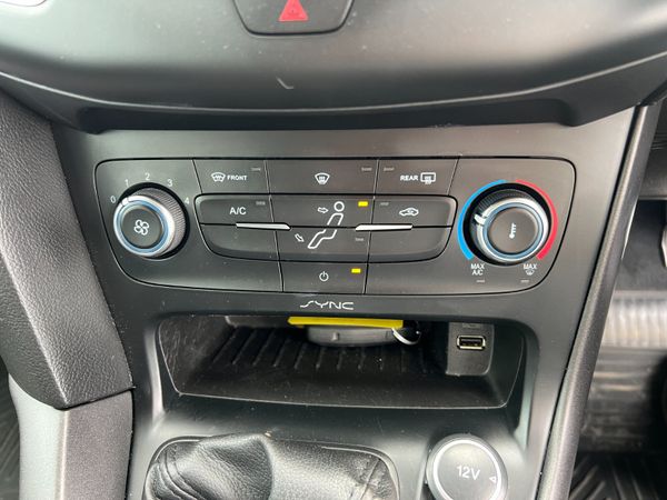 2015 Ford Focus Zetec S 1.5 TDCI 359717775