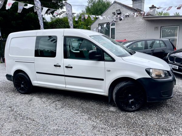 12 VW Caddy (RARE 5 SEATER/NEW DOE) 359720874