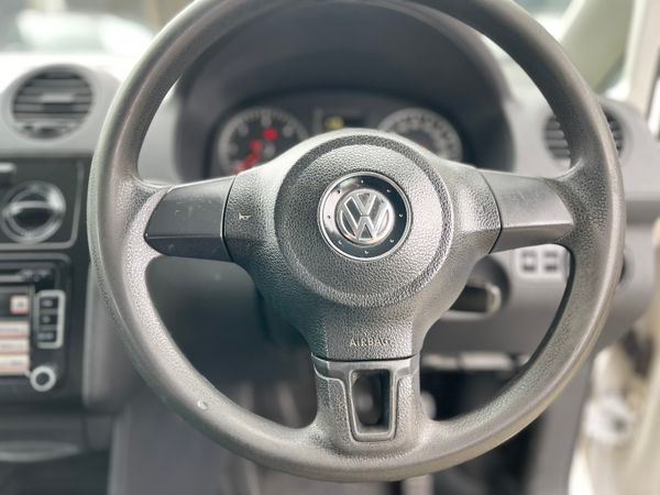 12 VW Caddy (RARE 5 SEATER/NEW DOE) 359720877
