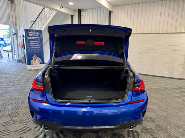2020 BMW 330e M-Sport Edition-Low Mileage 359739600