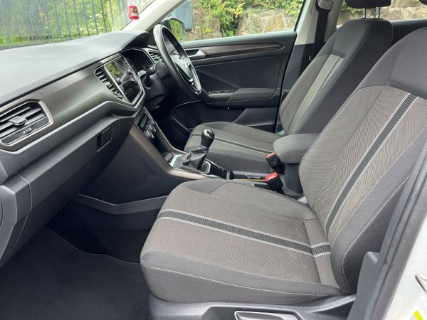 Volkswagen T-Roc 1.6 TDI 115bhp Design 359732646