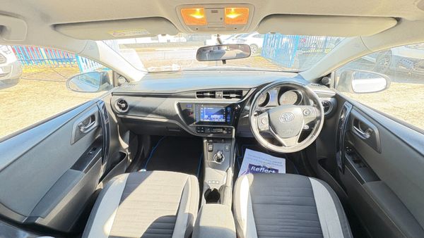 2015 Toyota Auris Hybrid 1.8 359745397
