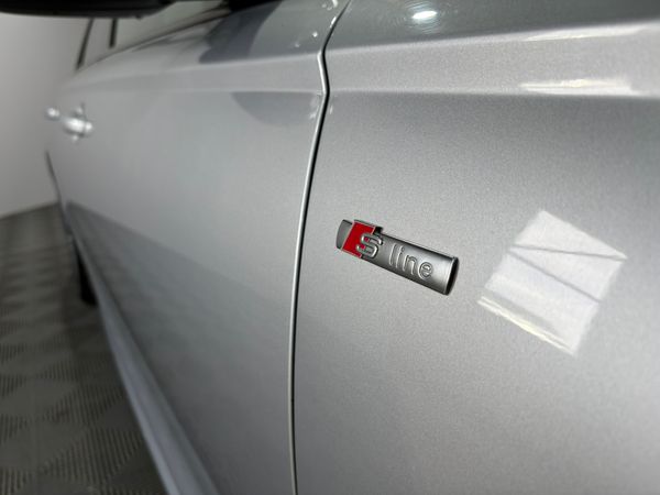 Audi A6 SLine Black Ed Ultra 190 PS READ AD 359746340