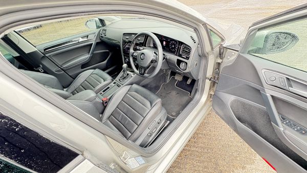 Volkswagen GOLF 1.4 TSI 2020 359746375
