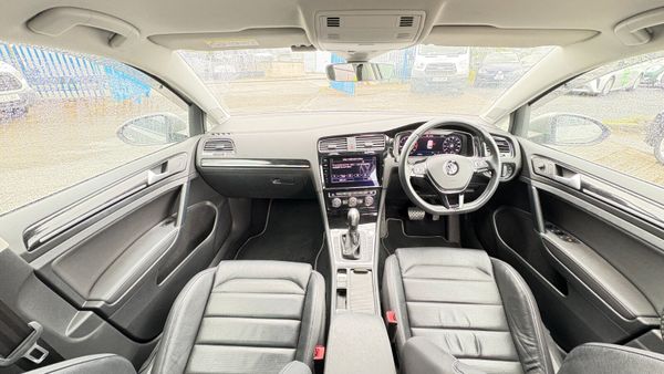 Volkswagen GOLF 1.4 TSI 2020 359746386