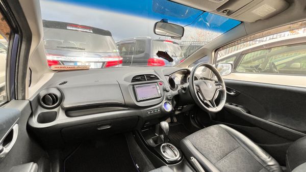 Honda Shuttle 1.3 Hybrid 2014 359747312