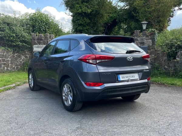 Hyundai Tucson 1.7 Comfort Plus 359748917