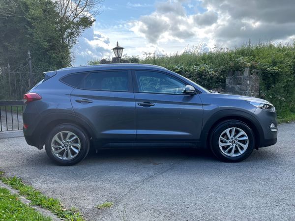 Hyundai Tucson 1.7 Comfort Plus 359748929