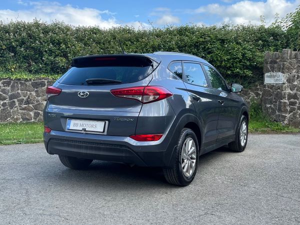 Hyundai Tucson 1.7 Comfort Plus 359748935