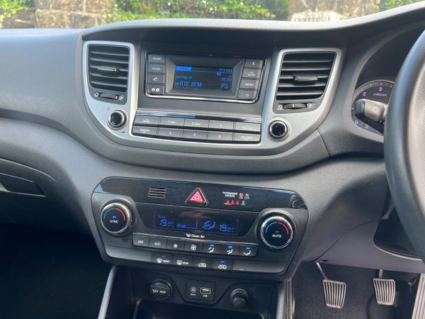 Hyundai Tucson 1.7 Comfort Plus 359748930