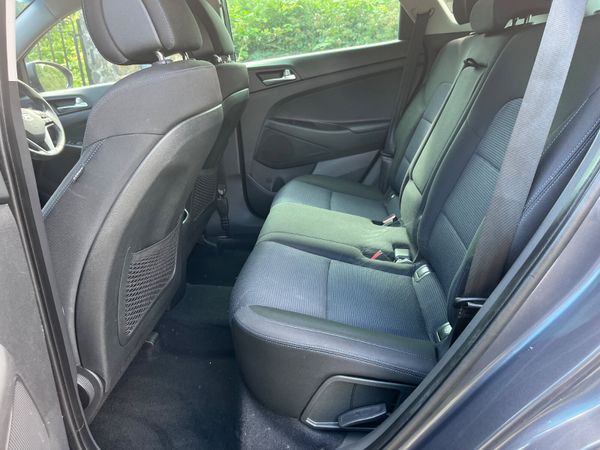 Hyundai Tucson 1.7 Comfort Plus 359748931