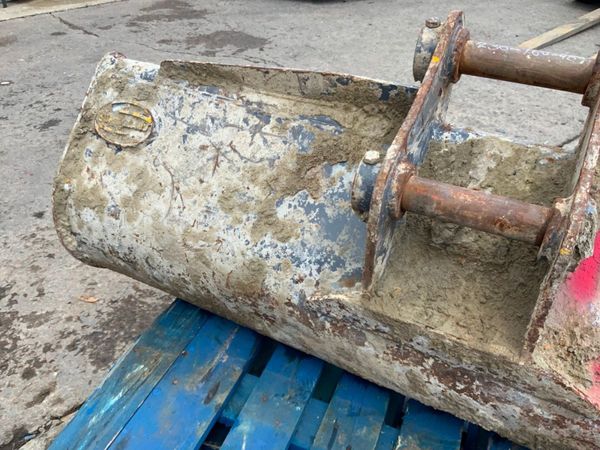 60" STRICKLAND GRADING BUCKET..45mm PINS...2008. 359753091