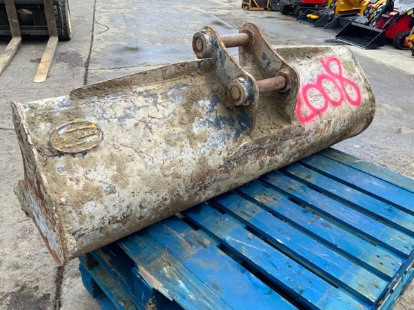 60" STRICKLAND GRADING BUCKET..45mm PINS...2008. 359753093