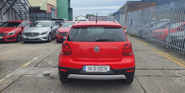 2014 Volkswagen Polo Cross (Good low milage) 359846862