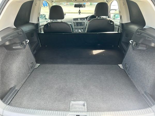 Volkswagon Golf van 359843509