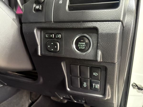 2016 Toyota Landcruiser LWB GX Auto Commercial 359855544
