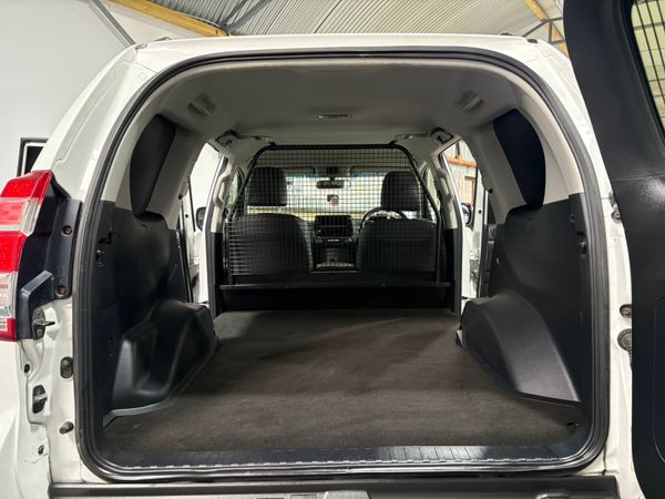 2016 Toyota Landcruiser LWB GX Auto Commercial 359855543
