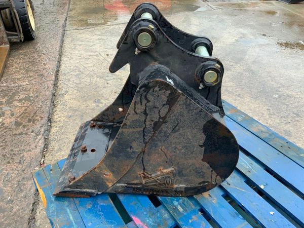 UNUSED 18" RHINOX BUCKET......45mm PINS.....206w. 359858376