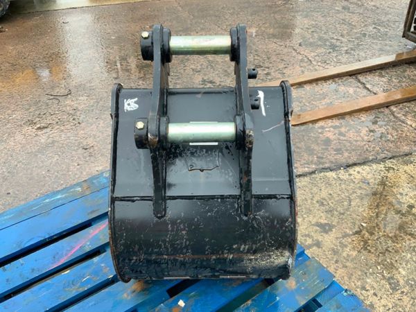 UNUSED 18" RHINOX BUCKET......45mm PINS.....206w. 359858370