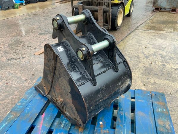 UNUSED 18" RHINOX BUCKET......45mm PINS.....206w. 359858372