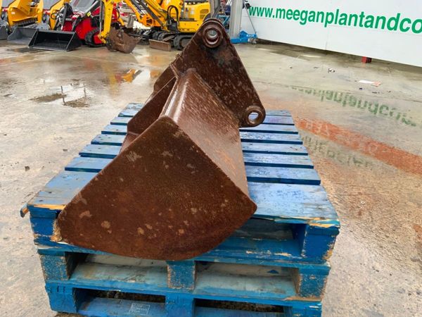 60" JCB GRADING BUCKET.....45mm PINS......205w. 359858447