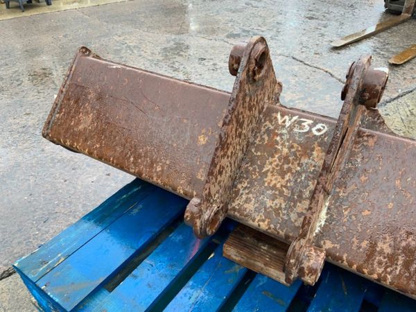 60" JCB GRADING BUCKET.....45mm PINS......205w. 359858443