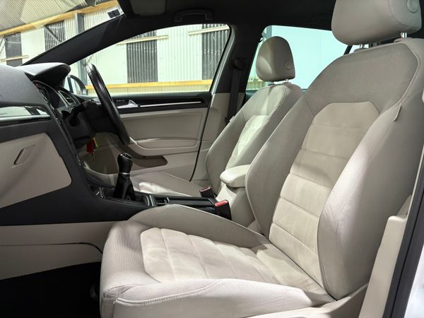 17 Volkswagen Golf Highline 2.0 TDi 150 Bhp 359866492
