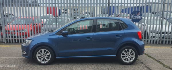 2017 Volkswagen Polo 359868128