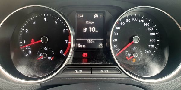 2017 Volkswagen Polo 359868137