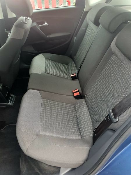 2017 Volkswagen Polo 359868145