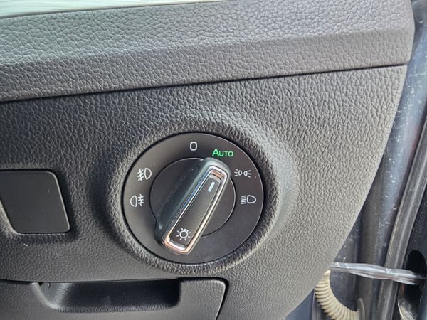 212 SKODA SUPERB EST COMBI 2.0 TDI AUTO 359868511