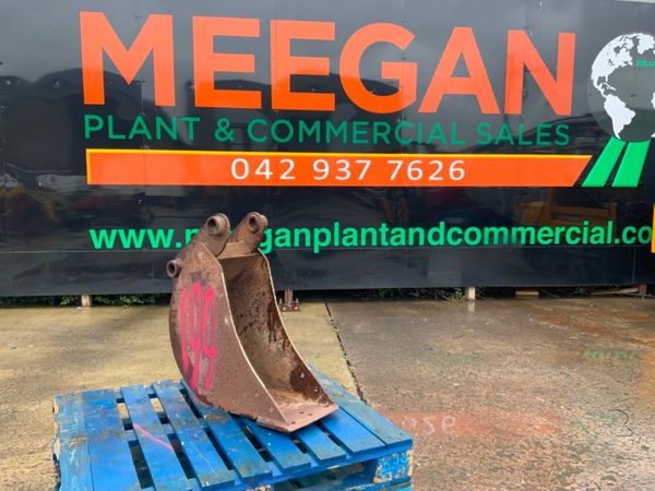 12" DIGGING BUCKET......45mm PINS........199w. 359889151