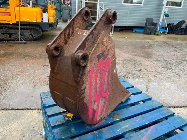 12" DIGGING BUCKET......45mm PINS........199w. 359889161