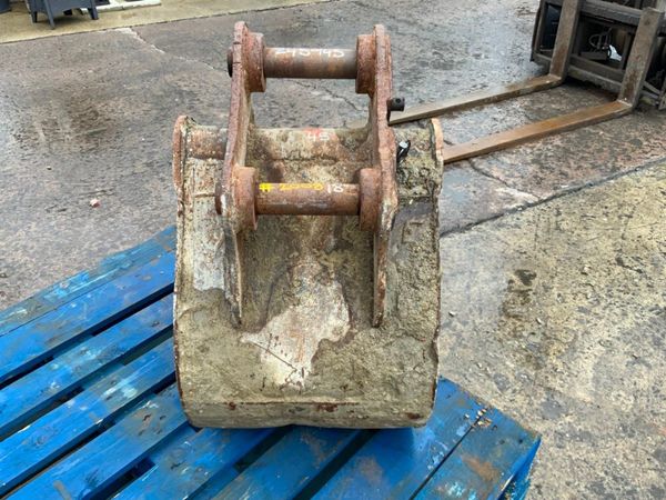 18" DIGGING BUCKET....45mm PINS.....2008. 359889219
