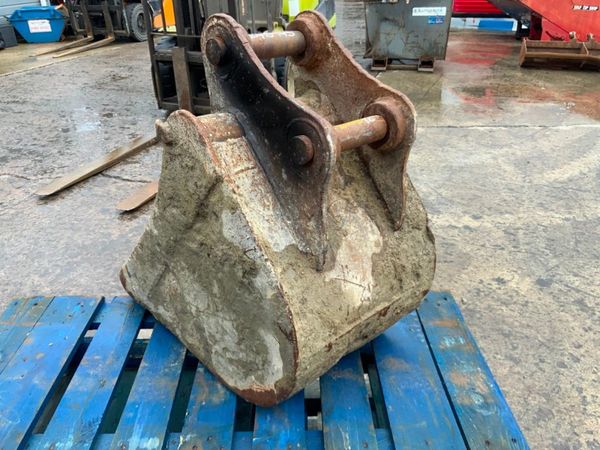 18" DIGGING BUCKET....45mm PINS.....2008. 359889220