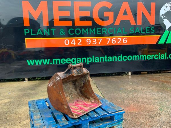 24" JCB DIGGING BUCKET......45mm PINS.......198w. 359889252