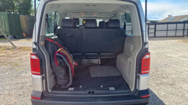 Volkswagen Kombi 2017 359895136