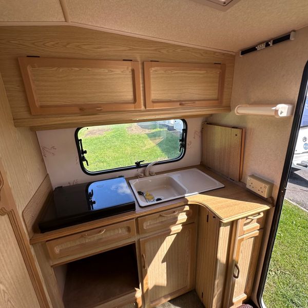 ✨IMMACULATE ELDDIS 2 BERTH✨ 359920248