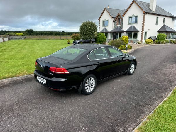 Volkswagen Passat Comfortline 1.6 TDI 359936309